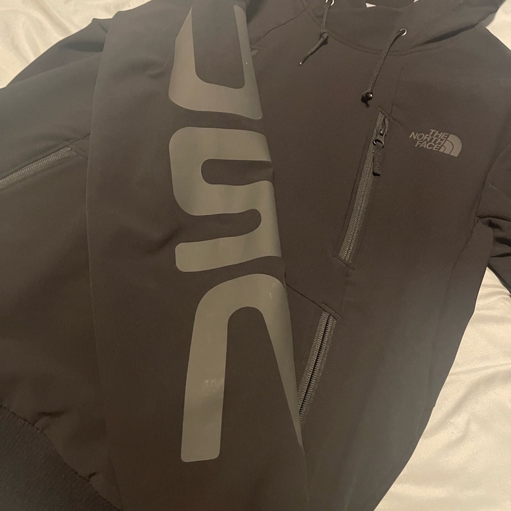 USA men’s north face pull over hoody